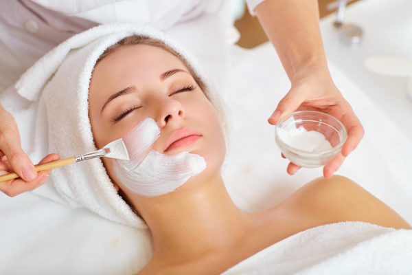 10 Essential Health Benefits of Getting a Facial