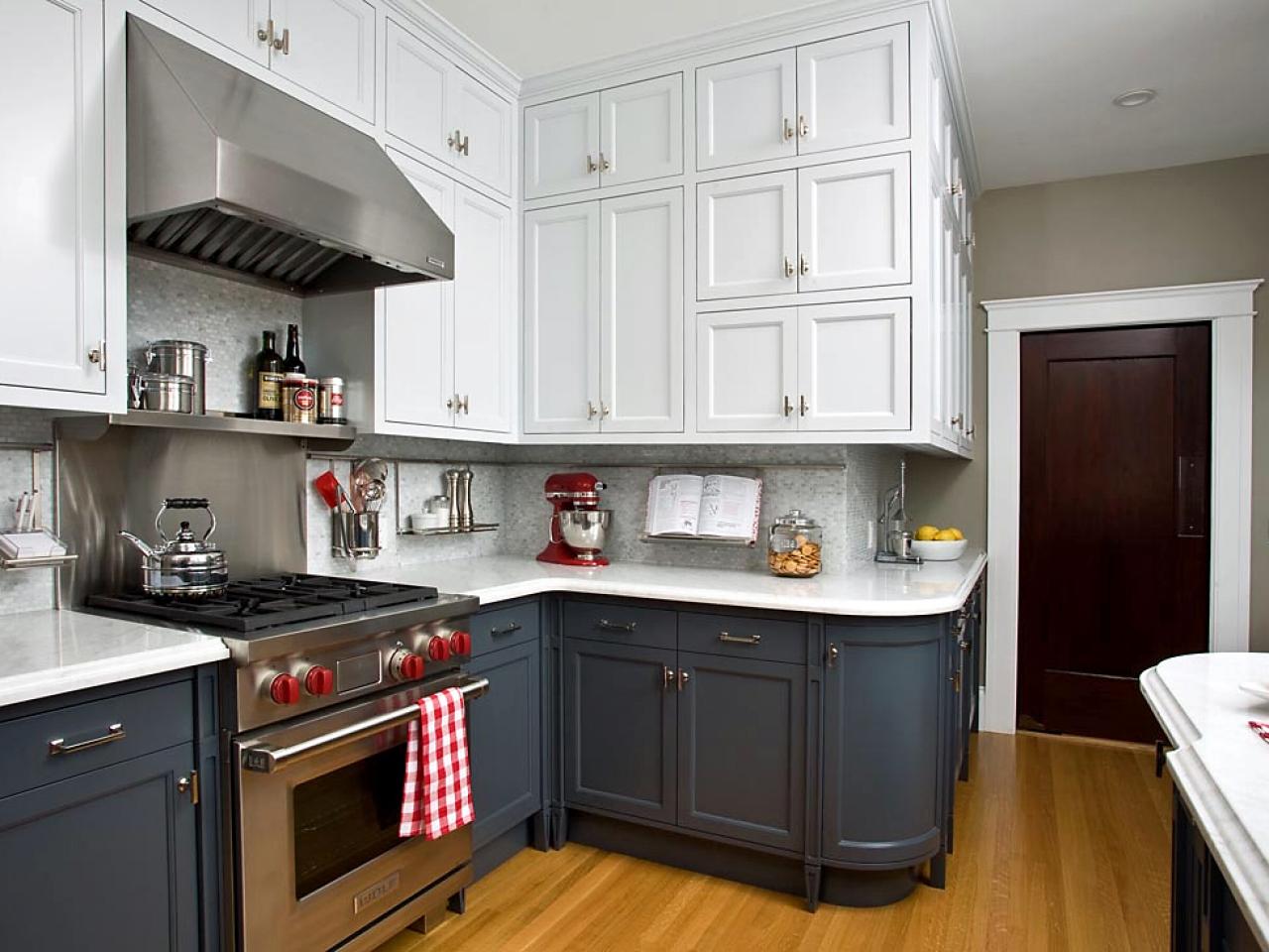Two Tone Kitchen Cabinets To Reinspire Your Favorite Lifestyle And Hobby