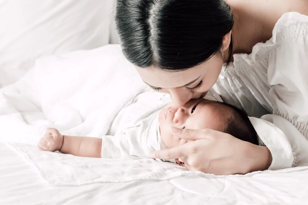Postpartum Essentials for Mom: What New Moms Must Use?